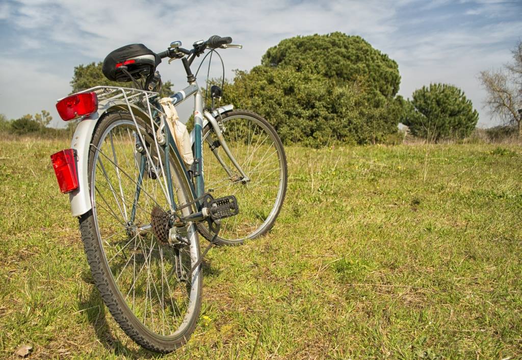 Ostia vista dal sellino: pedalare conviene